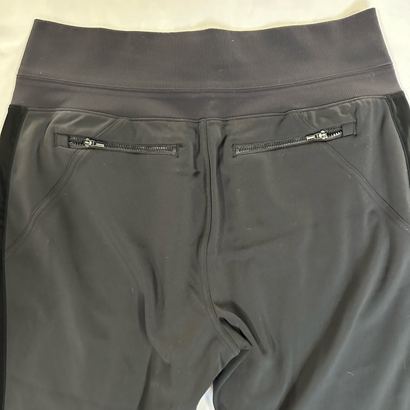 Athleta women’s large Black Velvet Stripe Joggers - Picture 6 of 6